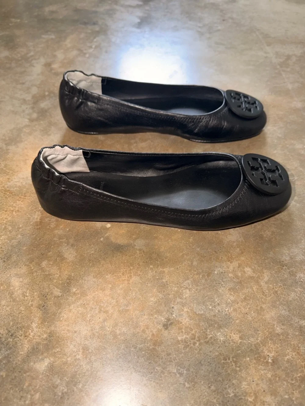 Tory Burch Reva Black Leather Ballet Flats Black Logo Medallion - Size 6.5 - Picture 6 of 11